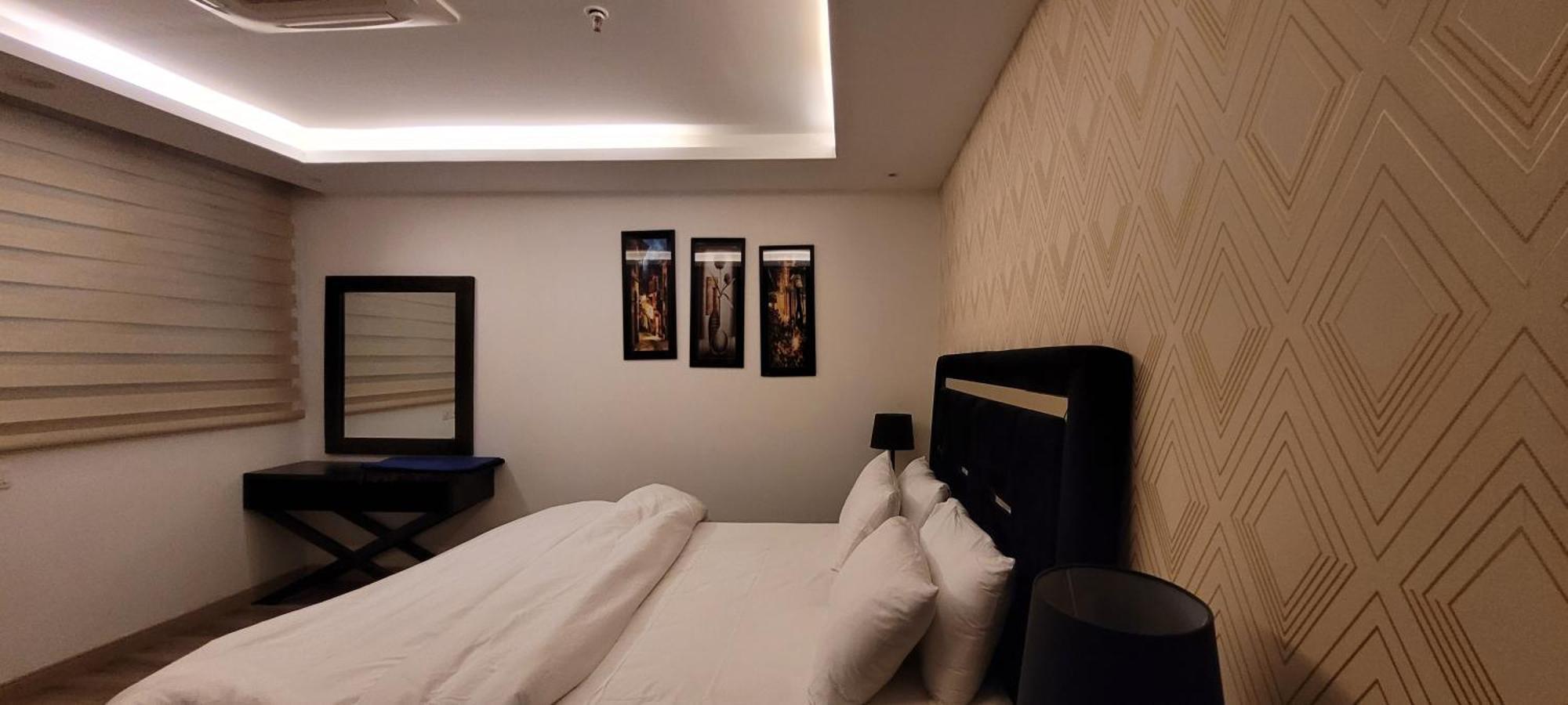 Goldcrest Luxury Apartments Lahore Ngoại thất bức ảnh