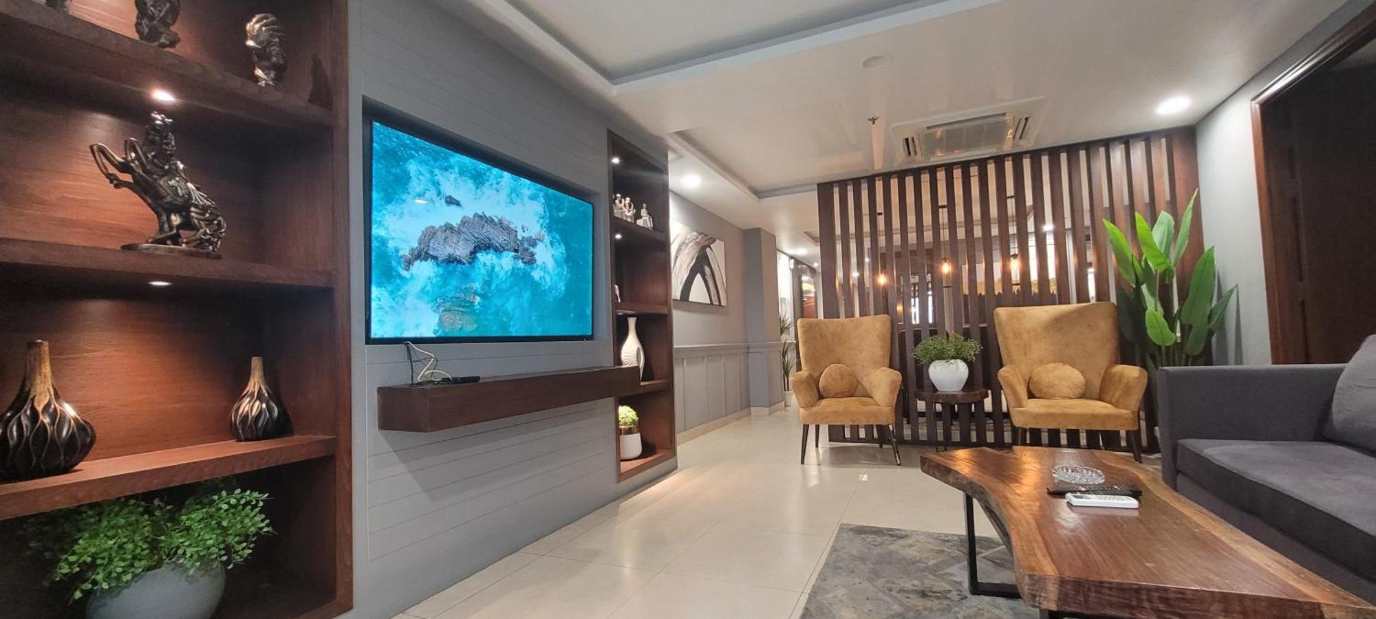 Goldcrest Luxury Apartments Lahore Ngoại thất bức ảnh