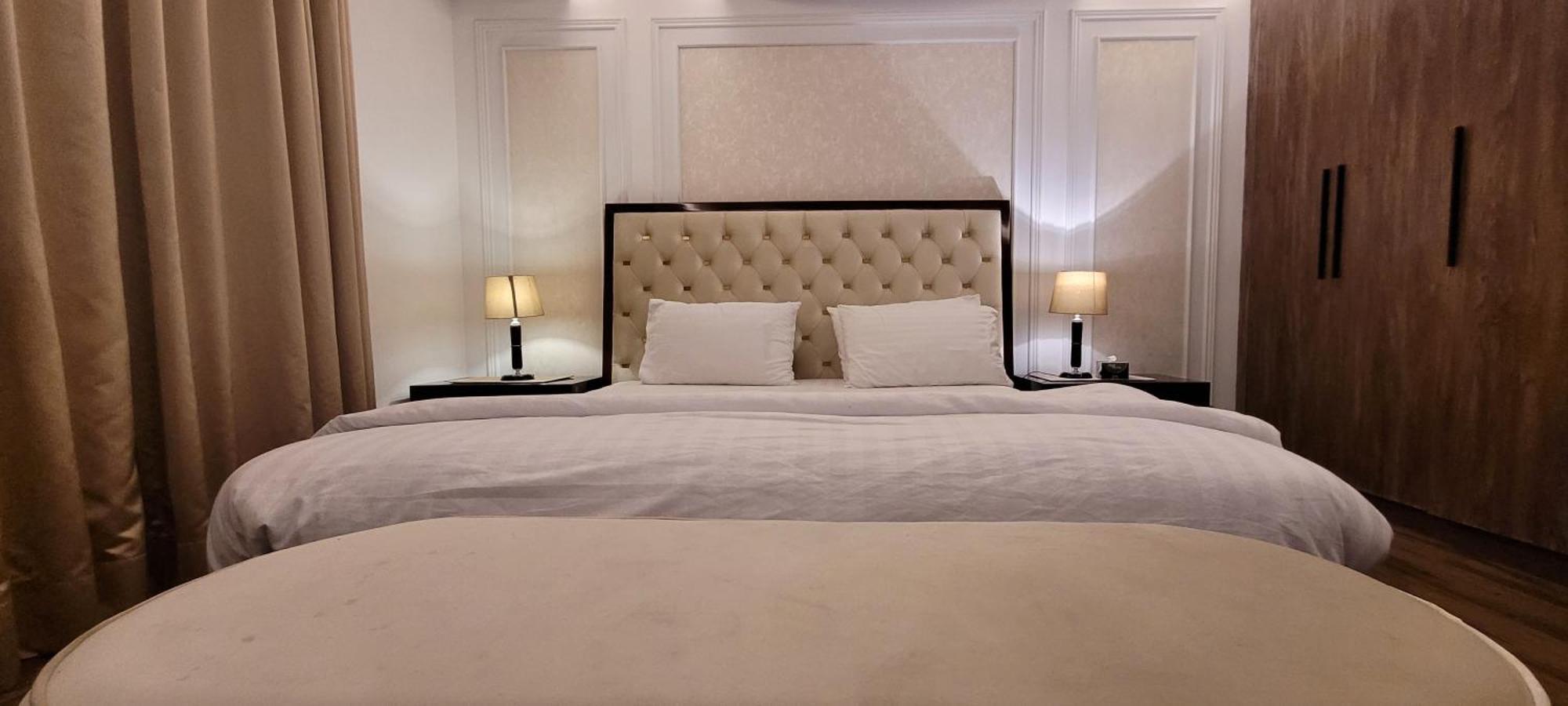 Goldcrest Luxury Apartments Lahore Ngoại thất bức ảnh