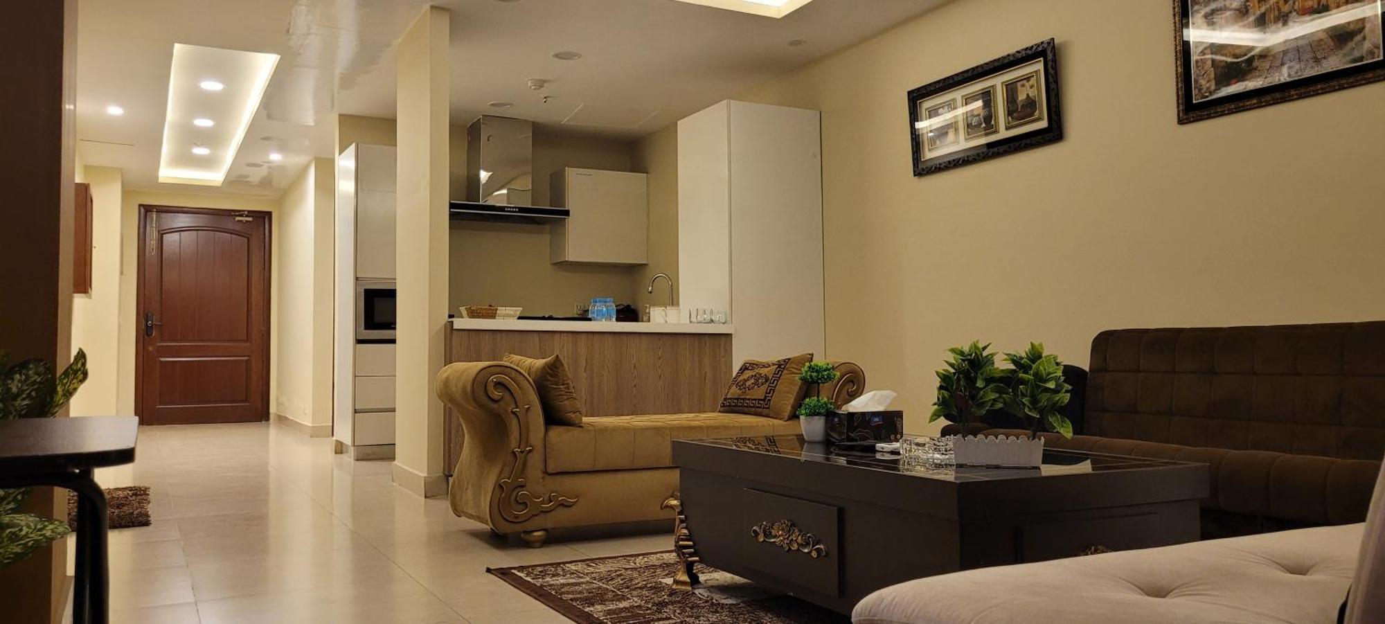 Goldcrest Luxury Apartments Lahore Ngoại thất bức ảnh
